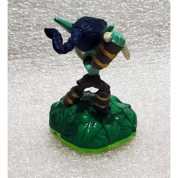 Skylander Spyro's Adventure Stealth Elf Figure With Card & Sticker - Picture 8 of 11